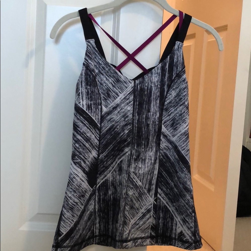Lulu lemon top